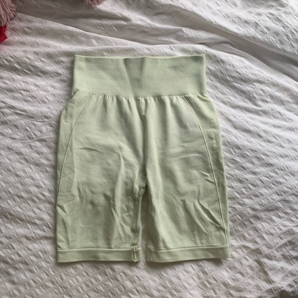 Gymshark cycling shorts - Picture 3 of 5